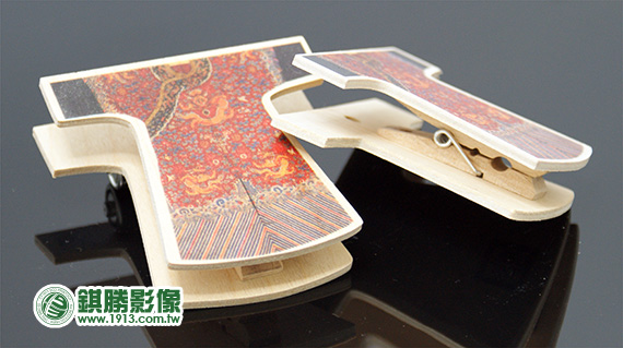WO03001 清朝龍袍造型木夾直印