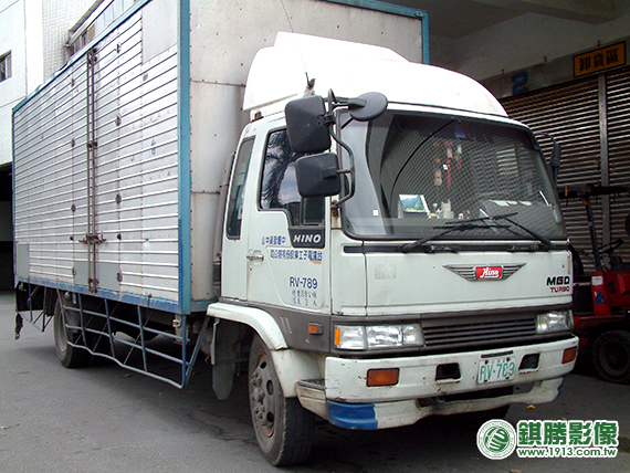 CA01002 台達電子貨車－【車體彩貼前】不同車款。